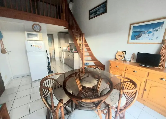 2 Pieces Mezzanine Climatise Avec Piscine Et Parking Prive A - Fr-1-326-789 Apartmán Marseillan (Herault)